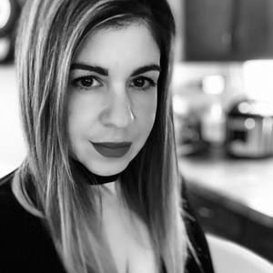 Meet your Posher, Danielle